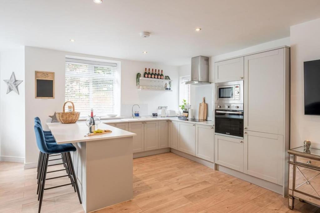 The Hideaway Luxury 5* 2 Bed Garden Apartment Scarborough Eksteriør bilde