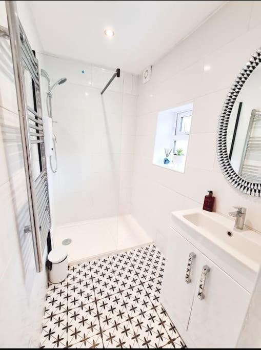 The Hideaway Luxury 5* 2 Bed Garden Apartment Scarborough Eksteriør bilde