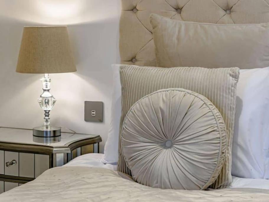 The Hideaway Luxury 5* 2 Bed Garden Apartment Scarborough Eksteriør bilde